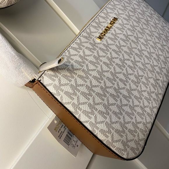 MK JET SET S CROSSBODY BAG WITH TECH ATTACHED - Picture 3 of 3